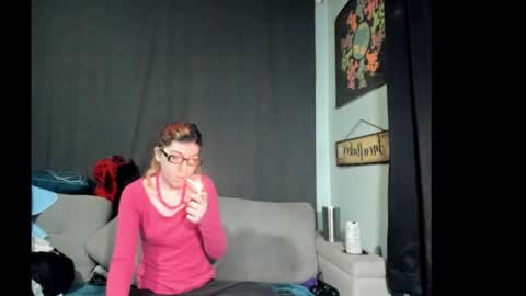 roxihazeleyes online show from October 15, 5:04 pm