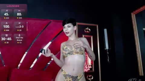 Roxy online show from September 12, 4:03 pm