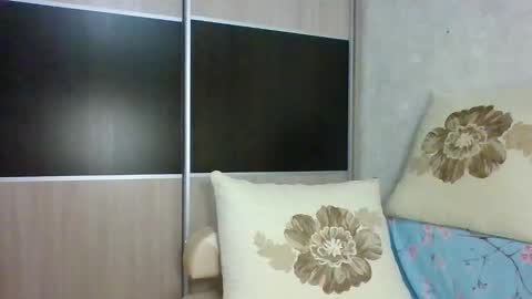 Roxxy Wharton online show from November 18, 8:04 am