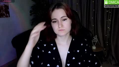 Snapshot of roxy_foxi chatting on October 19, 1:07 am Roxy fiery online show from October 19, 1:07 am