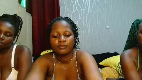 Roxy online show from November 28, 1:41 am