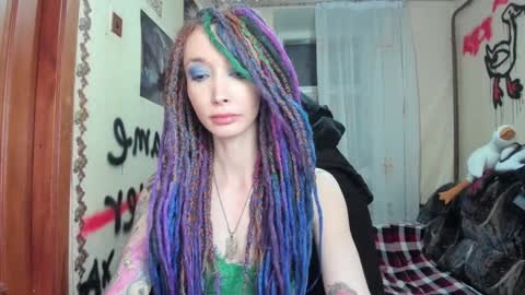 Snapshot of roxy_silver chatting on February 2, 6:53 pm Roxy online show from February 2, 6:53 pm