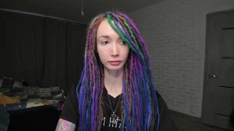 Snapshot of roxy_silver chatting on January 6, 1:19 pm Roxy online show from January 6, 1:19 pm
