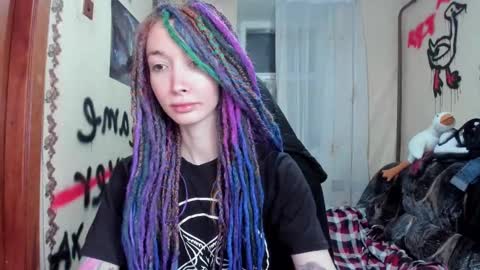 Snapshot of roxy_silver chatting on February 9, 8:56 pm Roxy online show from February 9, 8:56 pm