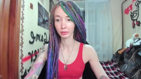 Snapshot of roxy_silver chatting on February 1, 7:02 pm Roxy online show from February 1, 7:02 pm