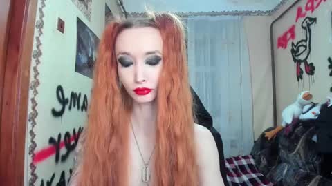 Snapshot of roxy_silver chatting on February 16, 9:16 pm Roxy online show from February 16, 9:16 pm