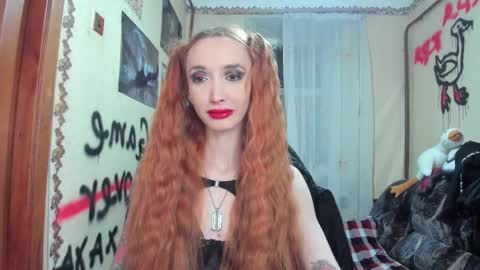 Snapshot of roxy_silver chatting on February 23, 9:00 pm Roxy online show from February 23, 9:00 pm