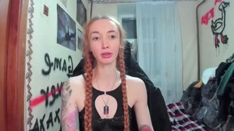 Snapshot of roxy_silver chatting on February 26, 7:08 pm Roxy online show from February 26, 7:08 pm