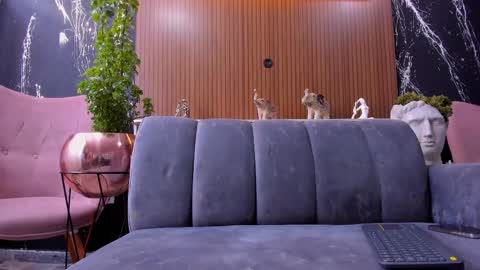 Roxy  online show from October 2, 2:55 pm