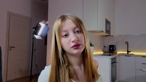 Mila online show from April 8, 5:37 pm