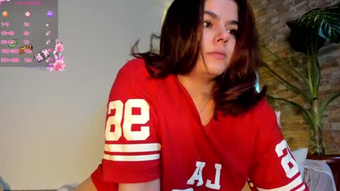 Snapshot of russcurley chatting on January 8, 7:13 pm Lorenn online show from January 8, 7:13 pm