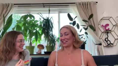 Ryan Keely online show from June 14, 10:54 pm