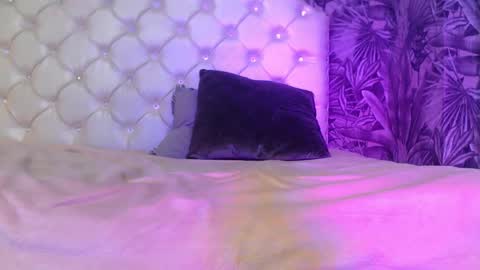 rylierouse online show from September 14, 5:00 pm