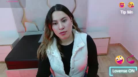 Snapshot of saaya_tay chatting on September 9, 3:06 am saaya_tay online show from September 9, 3:06 am