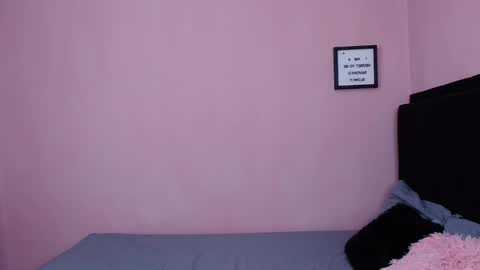 Snapshot of sabbrand_ chatting on September 18, 7:34 pm           online show from September 18, 7:34 pm