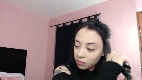 Snapshot of sabbrand_ chatting on September 16, 7:11 pm           online show from September 16, 7:11 pm