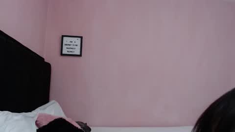 Snapshot of sabbrand_ chatting on September 23, 7:12 pm           online show from September 23, 7:12 pm