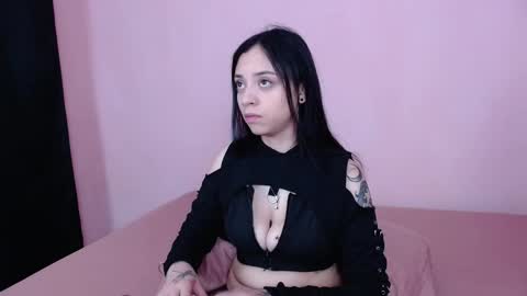 Snapshot of sabbrand_ chatting on September 17, 7:12 pm           online show from September 17, 7:12 pm