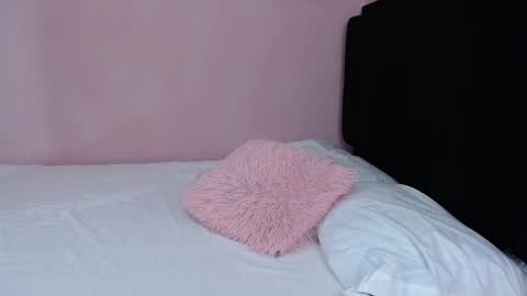 Snapshot of sabbrand_ chatting on September 27, 6:59 pm           online show from September 27, 6:59 pm