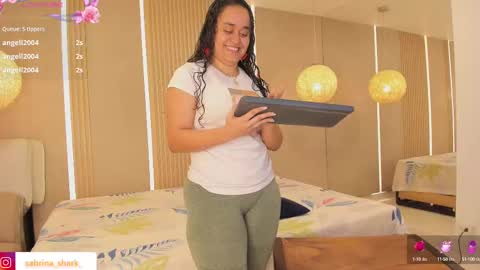 Snapshot of sabrina_shark chatting on September 9, 1:38 am Sabrina Shark online show from September 9, 1:38 am