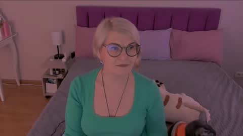 Sabrina MacMarren online show from March 10, 12:38 pm