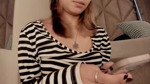 S A B R I N A  online show from December 19, 11:46 am