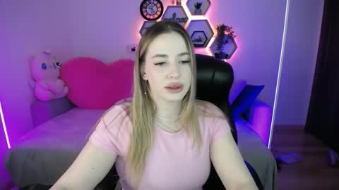 Sabrina Violet online show from April 4, 8:24 am