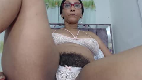 Sacha  Macgregor online show from March 10, 5:11 am