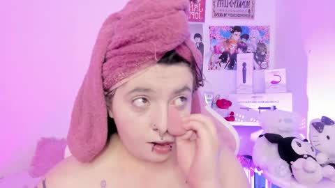 Ig  online show from February 3, 6:45 pm