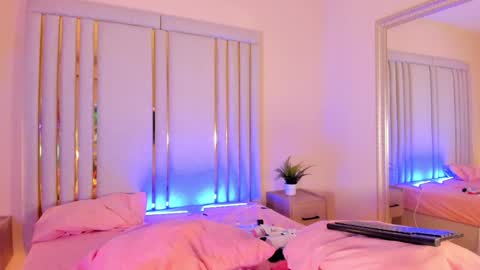 Snapshot of saekohofman chatting on February 2, 4:48 am Mara online show from February 2, 4:48 am