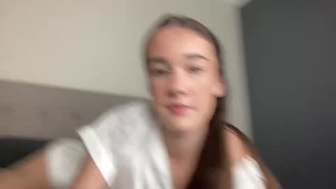 urs xxx content in my bio online show from May 14, 1:55 am