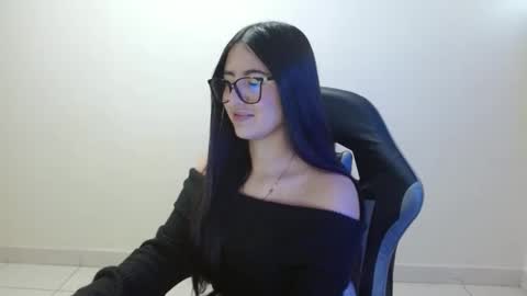 Sahaliefox  online show from March 21, 11:37 am