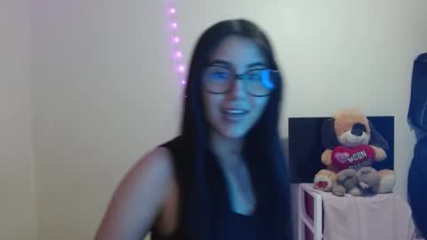 Sahaliefox  online show from October 7, 11:20 pm