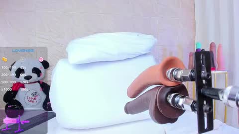 Danella online show from March 8, 3:11 pm