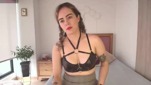 Snapshot of sairy_ chatting on September 30, 6:02 pm sairy_ online show from September 30, 6:02 pm