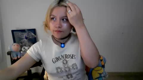 Saku online show from November 13, 2:32 am