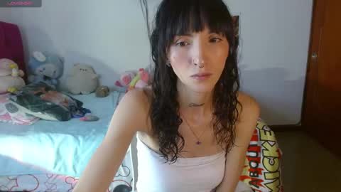 Sakura Skinny online show from October 6, 7:29 pm