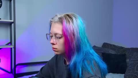 sakurabliss online show from February 8, 8:29 am