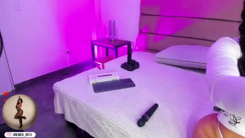 sally rosses online show from April 15, 12:39 pm