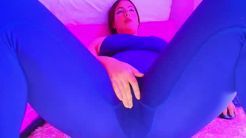 Snapshot of salma_27 chatting on October 8, 6:34 pm salma_27 online show from October 8, 6:34 pm