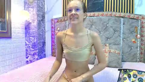 salome_cruxx online show from December 21, 12:20 pm