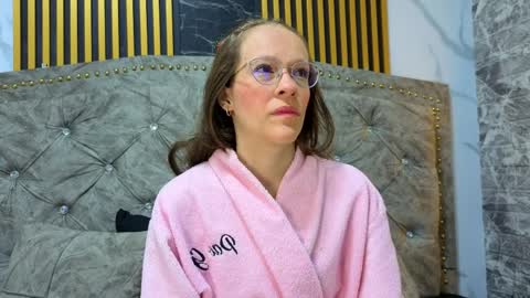 salome_cruxx online show from April 2, 1:41 pm