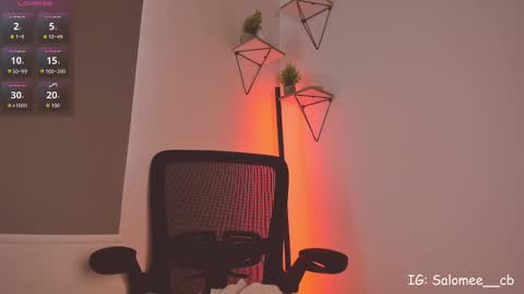 Salome  online show from March 5, 7:09 pm