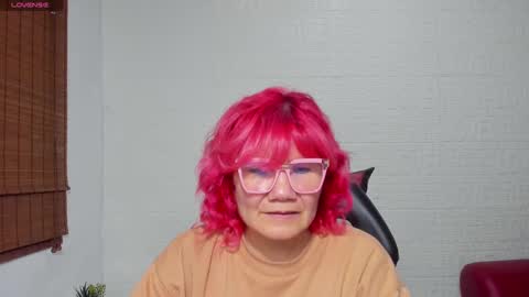 Snapshot of salomee_diazz chatting on February 21, 9:22 pm Salomee diazz online show from February 21, 9:22 pm