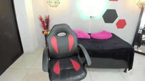 Snapshot of salomeswet chatting on January 26, 4:51 am martina online show from January 26, 4:51 am