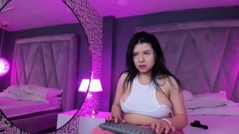 Snapshot of sam_collinss_ chatting on September 23, 11:41 am Samy online show from September 23, 11:41 am