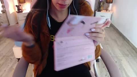 SAM MANSON online show from February 19, 12:11 pm