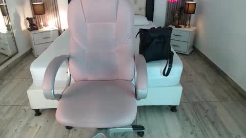 SAM MANSON online show from February 7, 12:06 pm