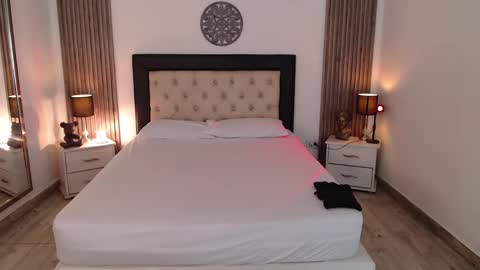 SAM MANSON online show from March 3, 12:09 pm