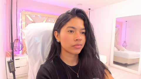 sam  online show from April 7, 4:47 am